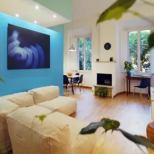 la-casa-romana-rome.it-romehotels.com/